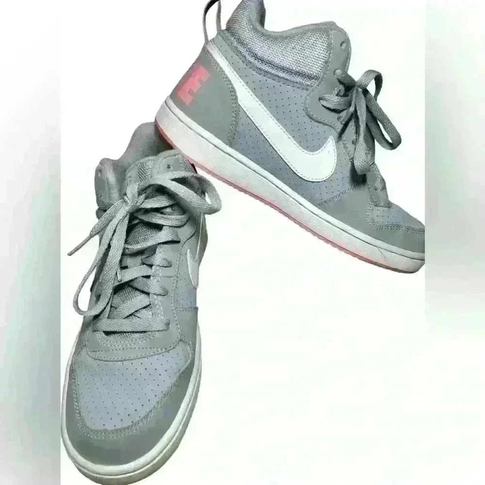 Nike Court Borough Mid Wolf Grey / Bright Melon Youth Size 5Y LIKE NEW